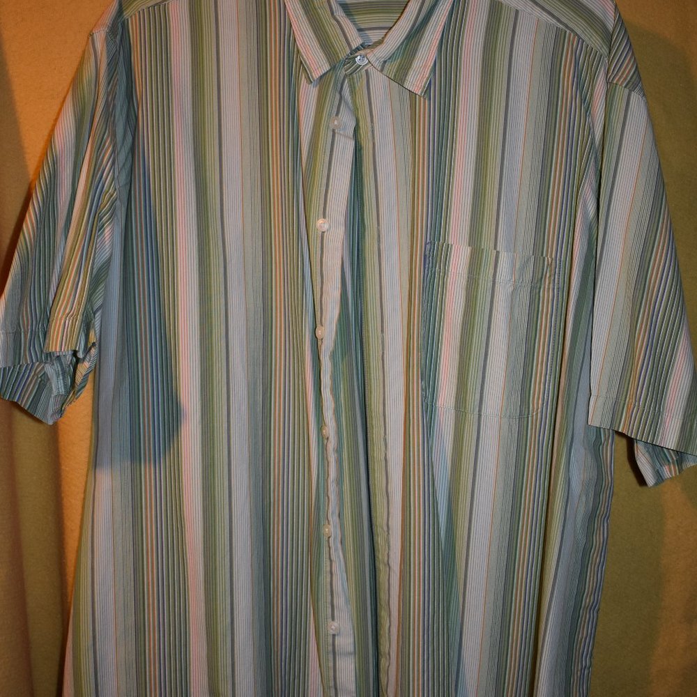 Mens button down short sleeve shirt